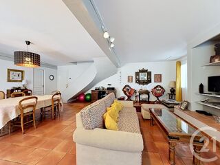  Maison à vendre 4 pièces 241 m²