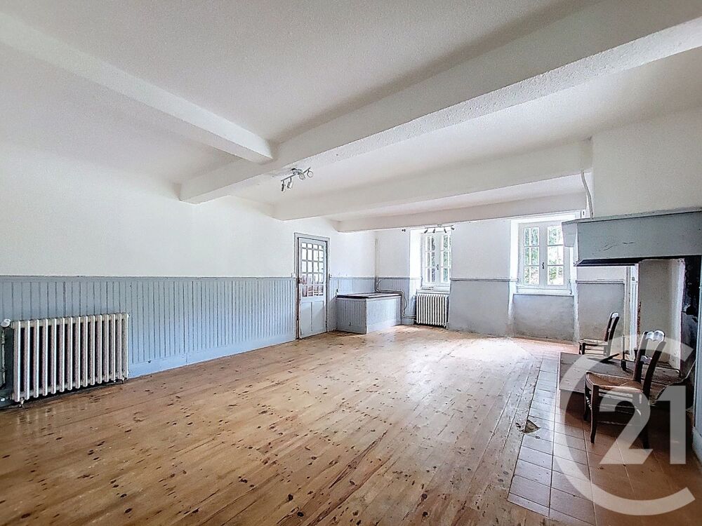 Venez découvrir cette belle bâtisse de 150m², idéalement....