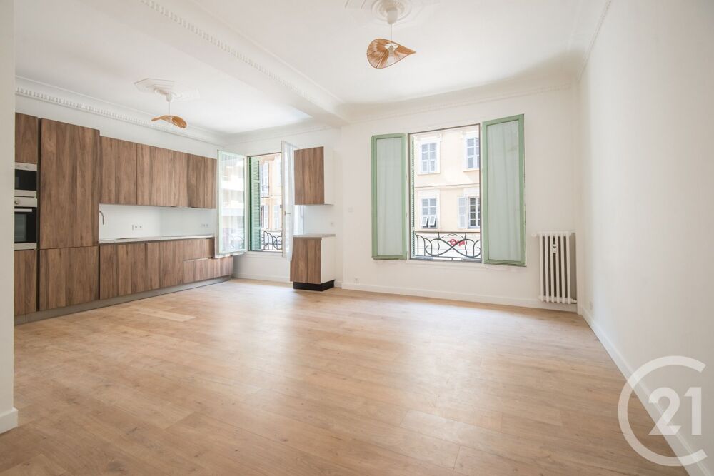 vente Appartement - 4 pièce(s) - 75 m² Nice (06300)
