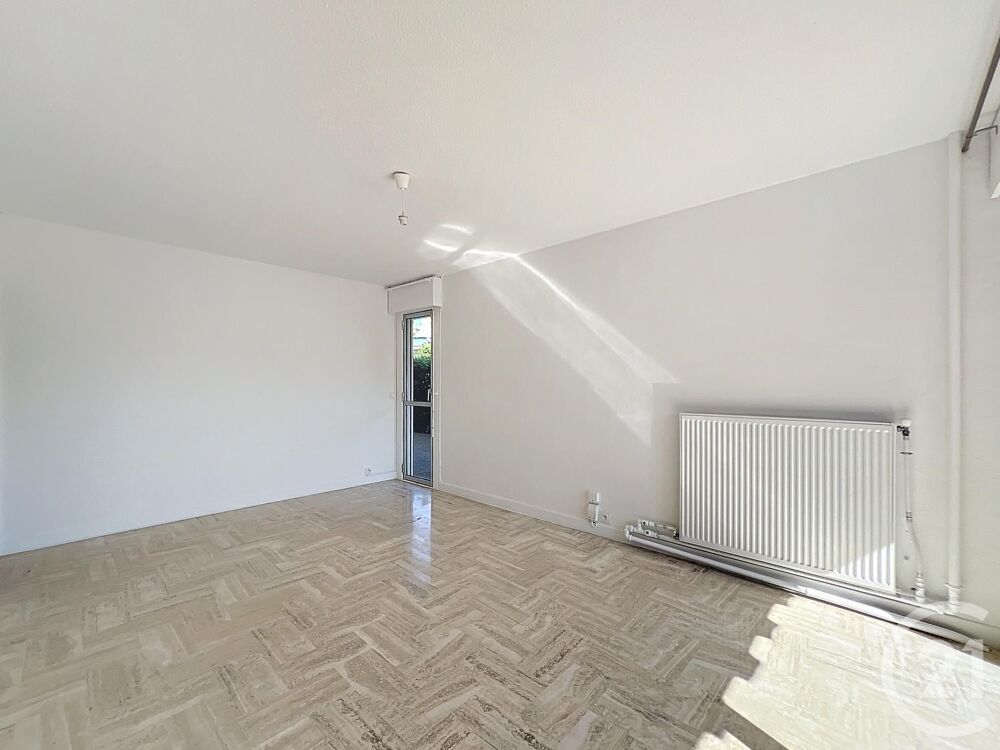 location Appartement - 4 pièce(s) - 75 m² Mandelieu-la-Napoule (06210)