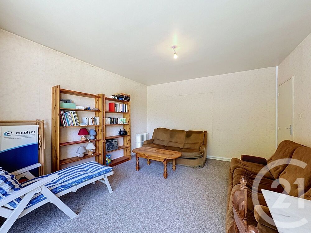 Sur la commune de Couflens, cet appartement bénéficie d'....