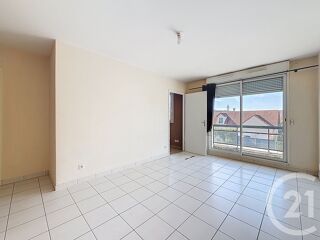  Appartement à louer 2 pièces 33 m²
