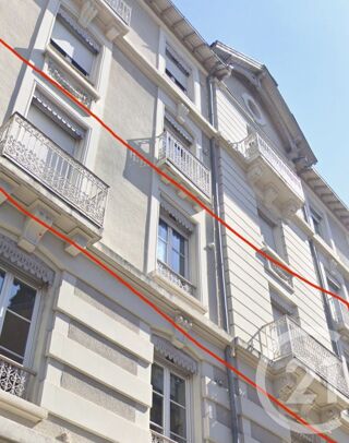  Appartement à louer 4 pièces 55 m²