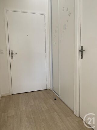  Appartement à louer 2 pièces 41 m²
