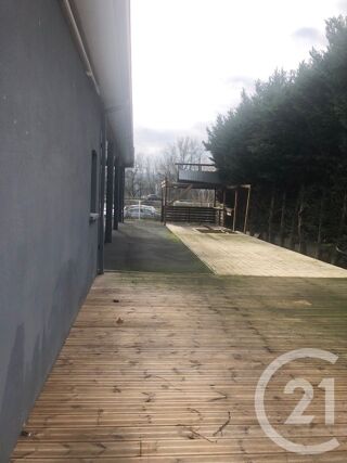  Maison � louer 12 pi�ces 400 m�