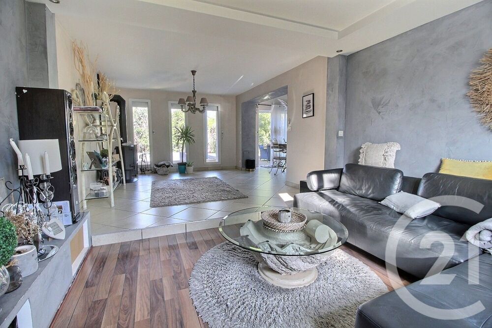 vente Maison - 5 pièce(s) - 138 m² Niévroz (01120)