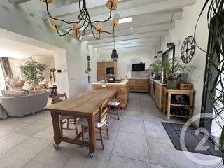  Maison à vendre 6 pièces 232 m²