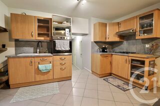  Appartement à louer 3 pièces 53 m²
