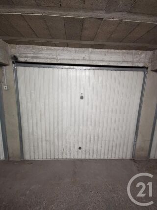  Parking / Garage � louer 10 m�