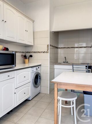 location Appartement - 2 pièce(s) - 46 m² Mandelieu-la-Napoule (06210)