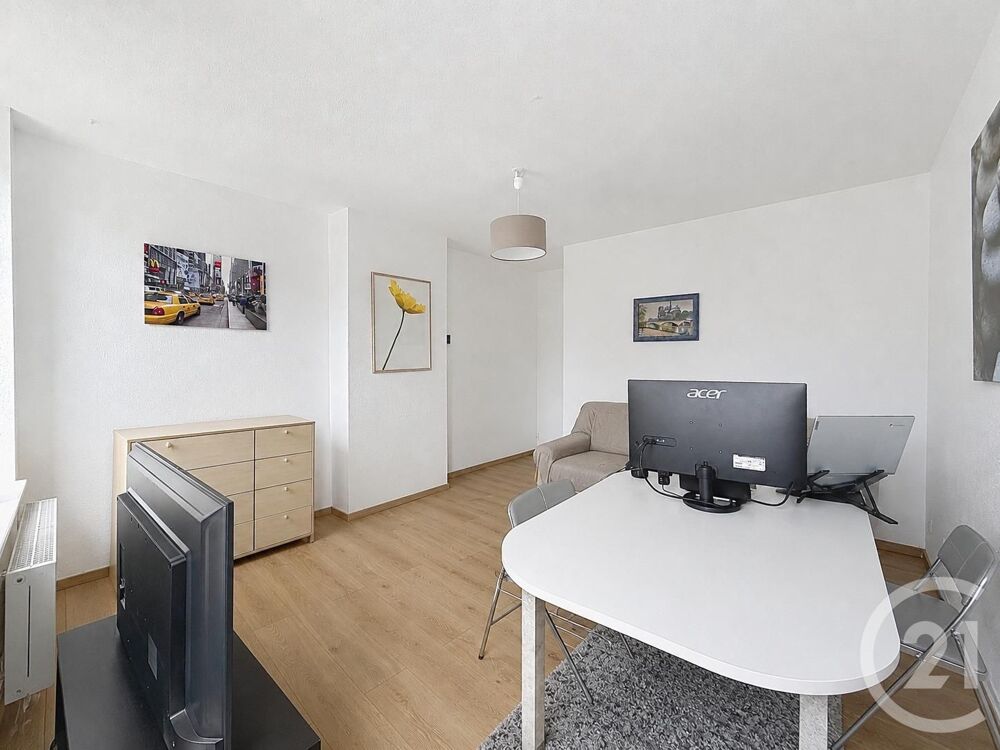 location Appartement - 2 pièce(s) - 45 m² Lure (70200)
