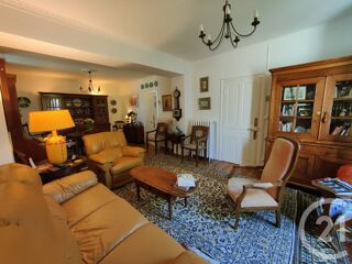  Maison � vendre 9 pi�ces 310 m�