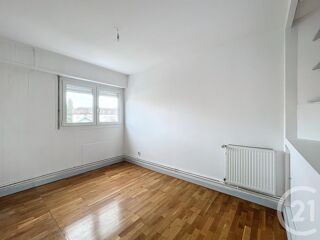  Appartement � louer 3 pi�ces 97 m�