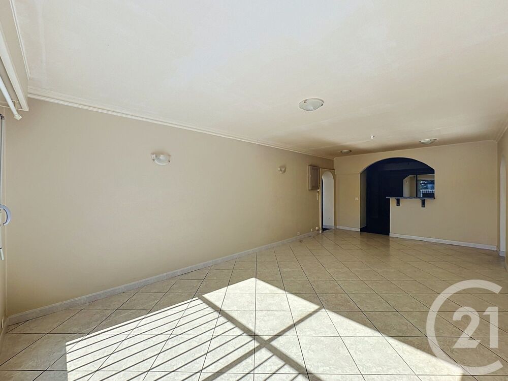 Découvrez ce bel appartement T3 Bis de 79 m², idéalement....