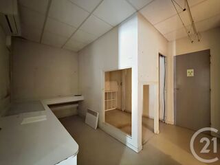  Maison à louer 7 pièces 166 m²
