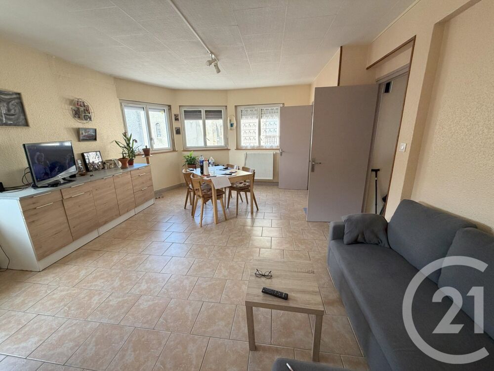 Appartement sur deux niveaux de 86m² à Lannemezan, offra....