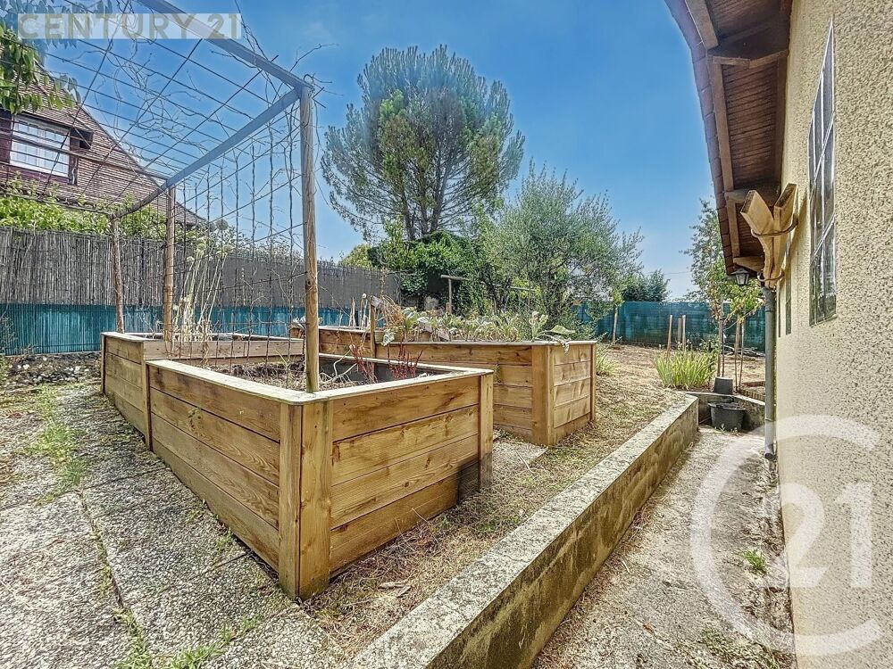 vente Maison - 4 pièce(s) - 185 m² Montpon-Ménestérol (24700)