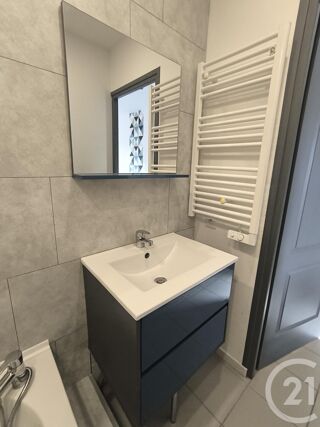  Appartement à louer 1 pièce 25 m²