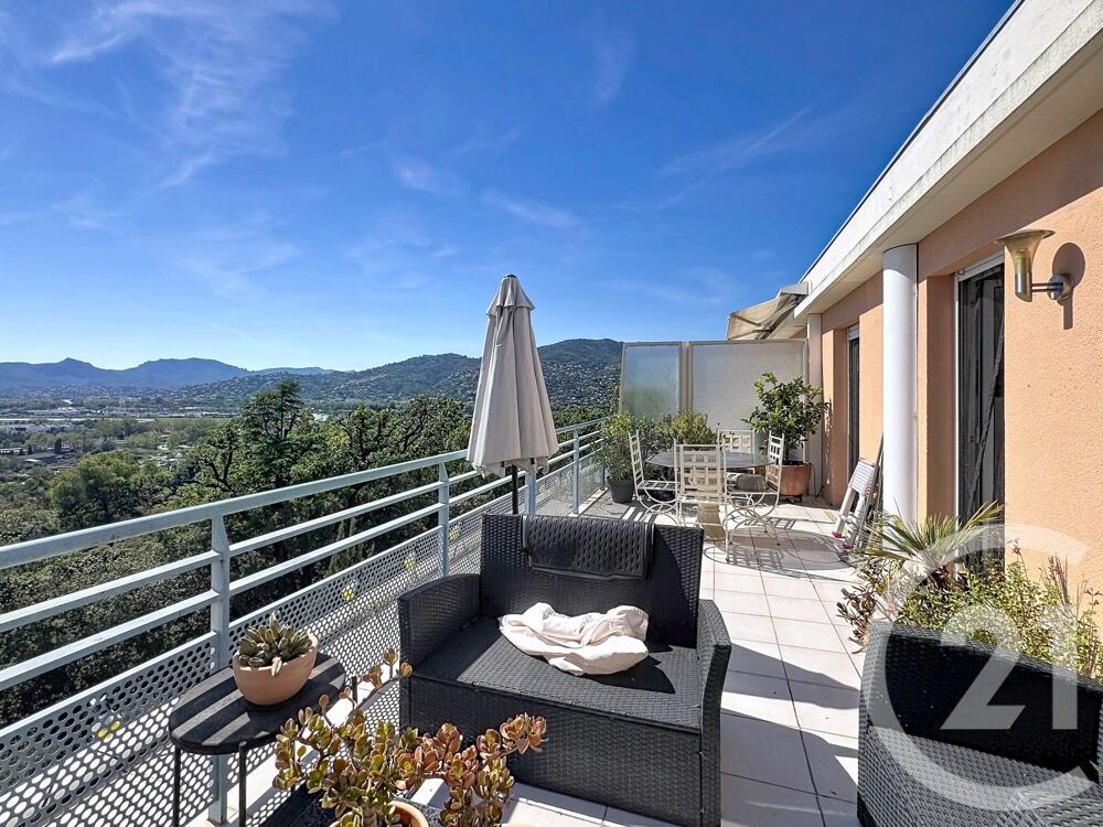 vente Appartement - 5 pièce(s) - 122 m² Cannes La Bocca (06150)