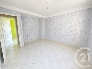  Appartement à vendre 5 pièces 77 m²