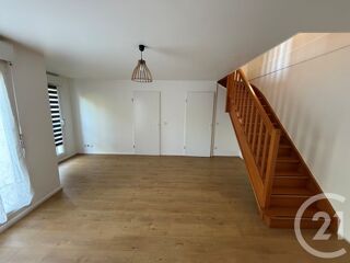  Appartement à louer 3 pièces 60 m²