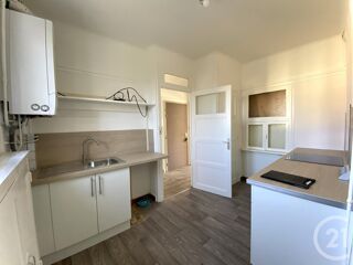  Appartement � louer 4 pi�ces 77 m�