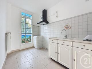  Appartement à louer 3 pièces 56 m²