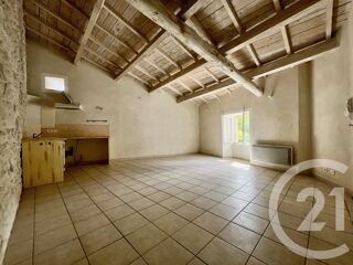  Appartement à louer 4 pièces 63 m²