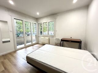 Appartement à louer 6 pièces 125 m²
