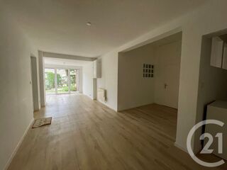  Appartement à louer 2 pièces 66 m²