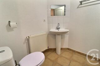  Appartement à louer 2 pièces 33 m²