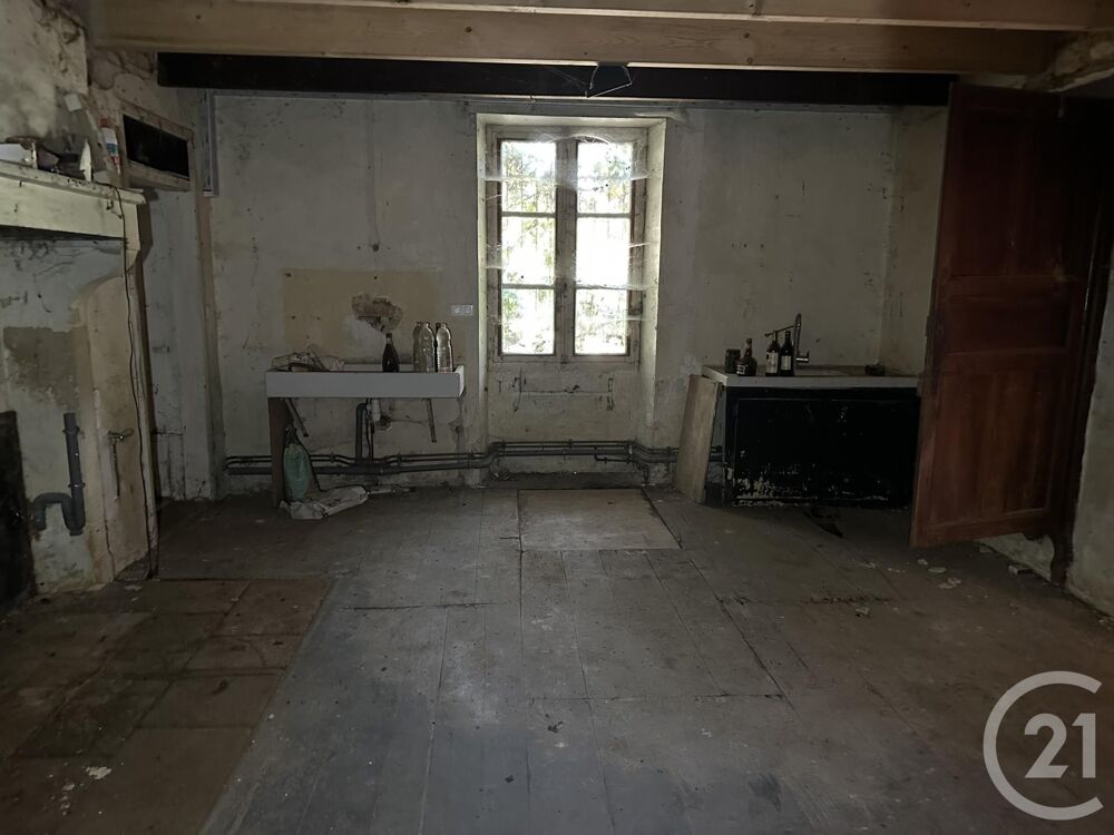 vente Maison - 8 pièce(s) - 217 m² Sauzé-Vaussais (79190)