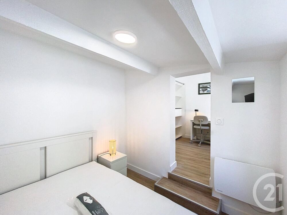 location Appartement - 7 pièce(s) - 10 m² Tours (37000)