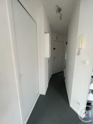 Appartement à louer 2 pièces 40 m²