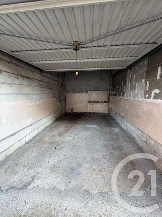 Parking / Garage � vendre 12 m�