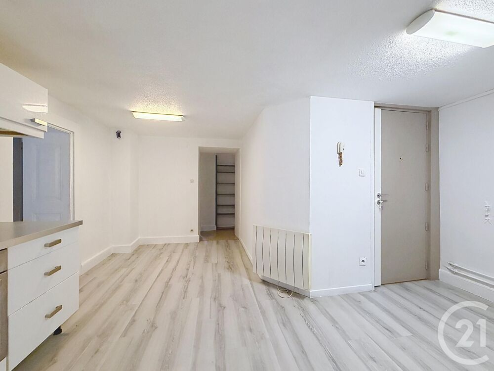 location Appartement - 3 pièce(s) - 82 m² Héricourt (70400)