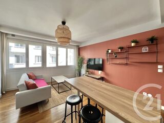  Appartement à louer 4 pièces 64 m²