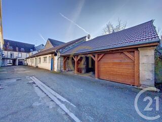  Appartement à louer 8 pièces 249 m² Lure