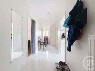  Appartement à louer 2 pièces 61 m²