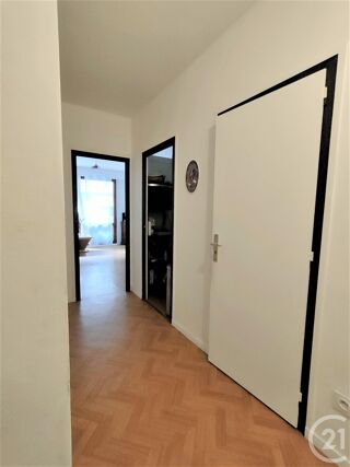  Appartement à louer 1 pièce 30 m²
