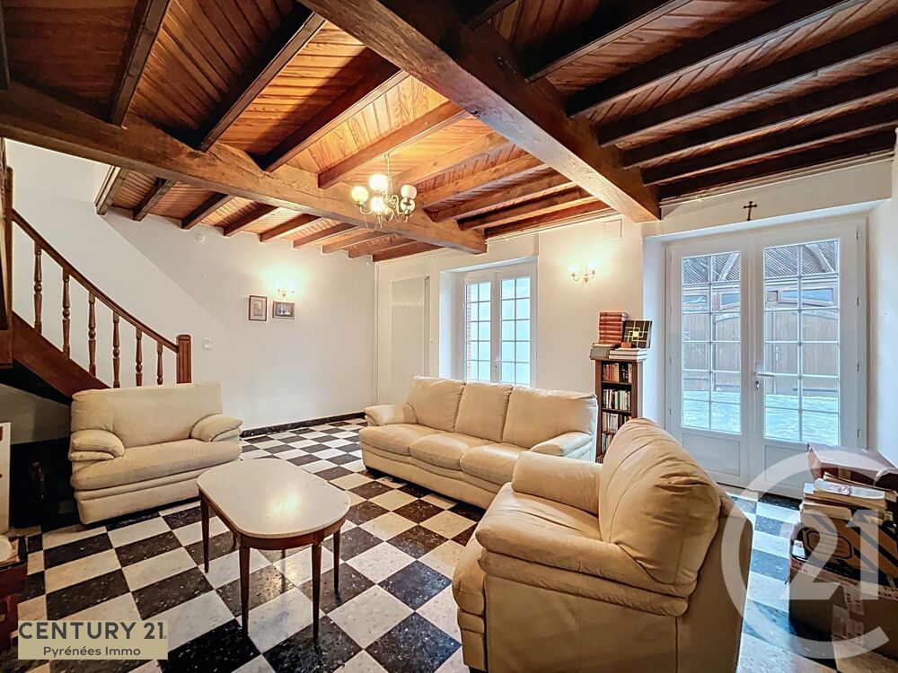 « L'ENSEMBLE IMMOBILIER » À Labarthe-de-Rivière....