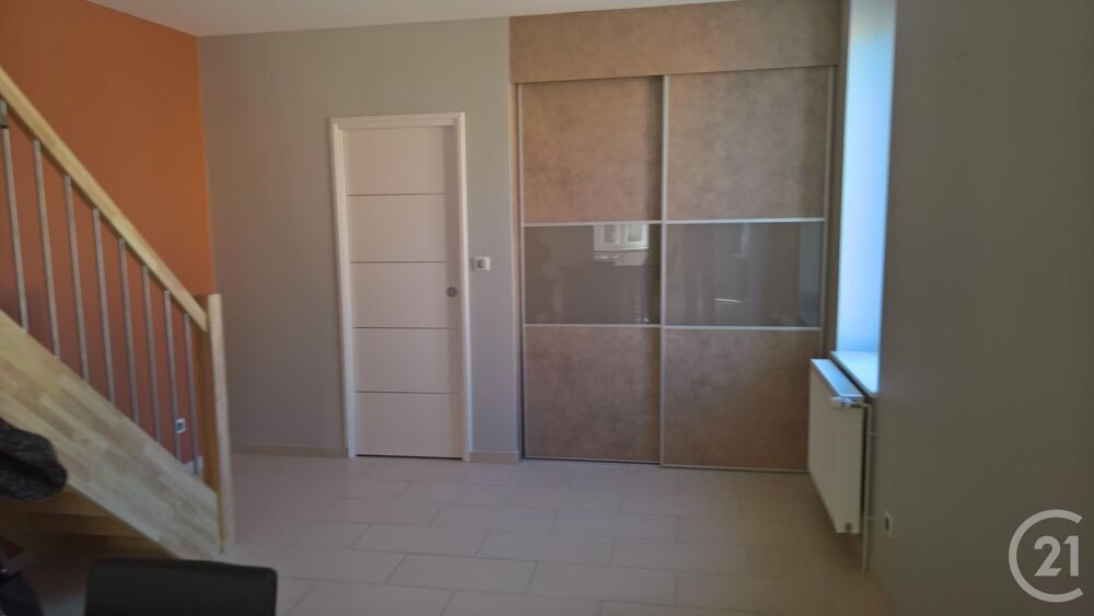 location Maison - 3 pièce(s) - 73 m² Montaigu-le-Blin (03150)
