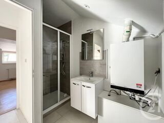  Appartement à louer 2 pièces 45 m²