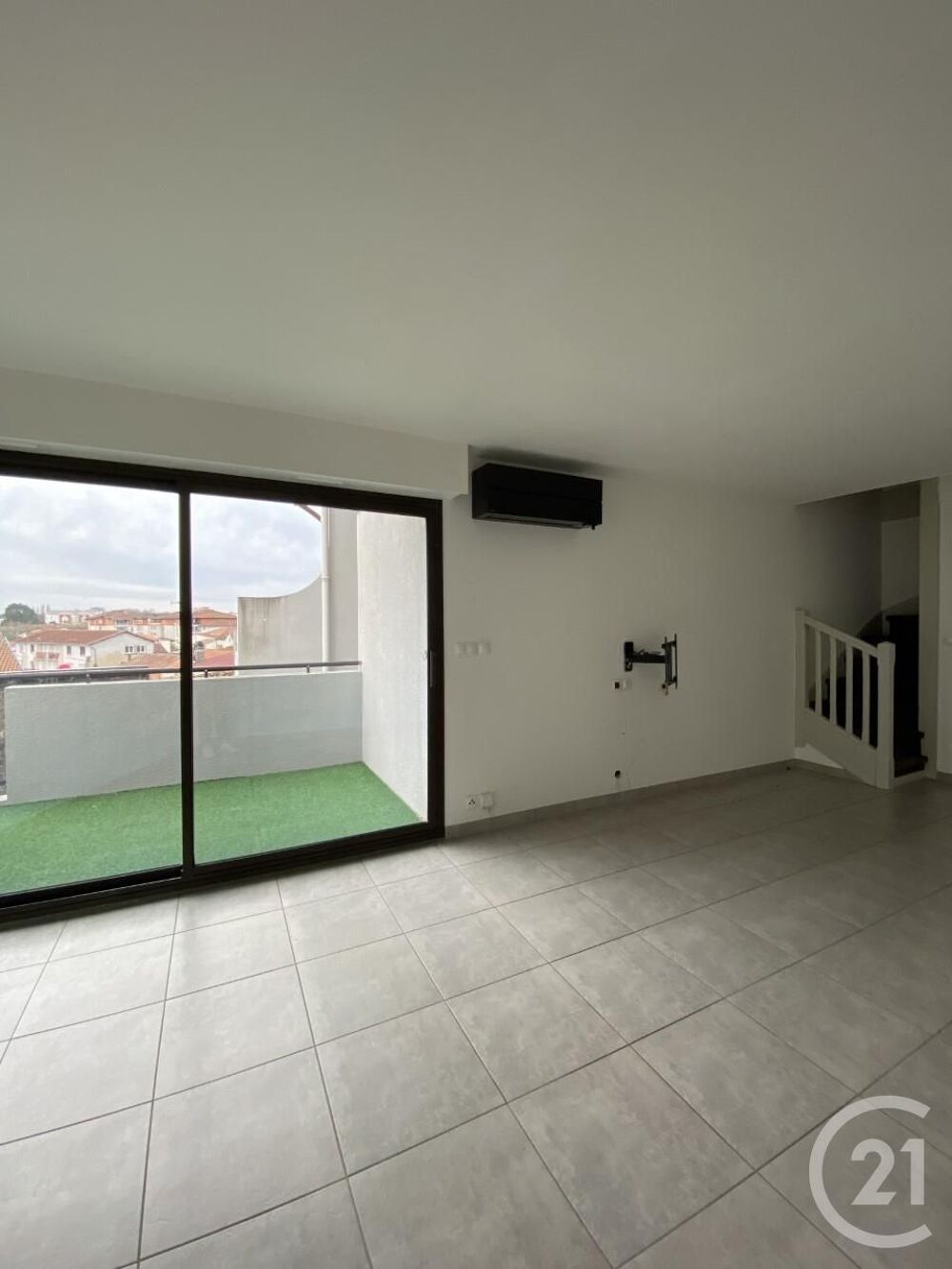 A LOUER - DAX : Exceptionnel !!! Situé au 4ème étag....