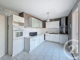  Maison � vendre 7 pi�ces 202 m�