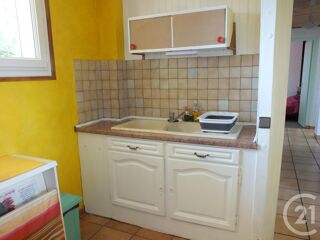  Appartement à louer 3 pièces 60 m²