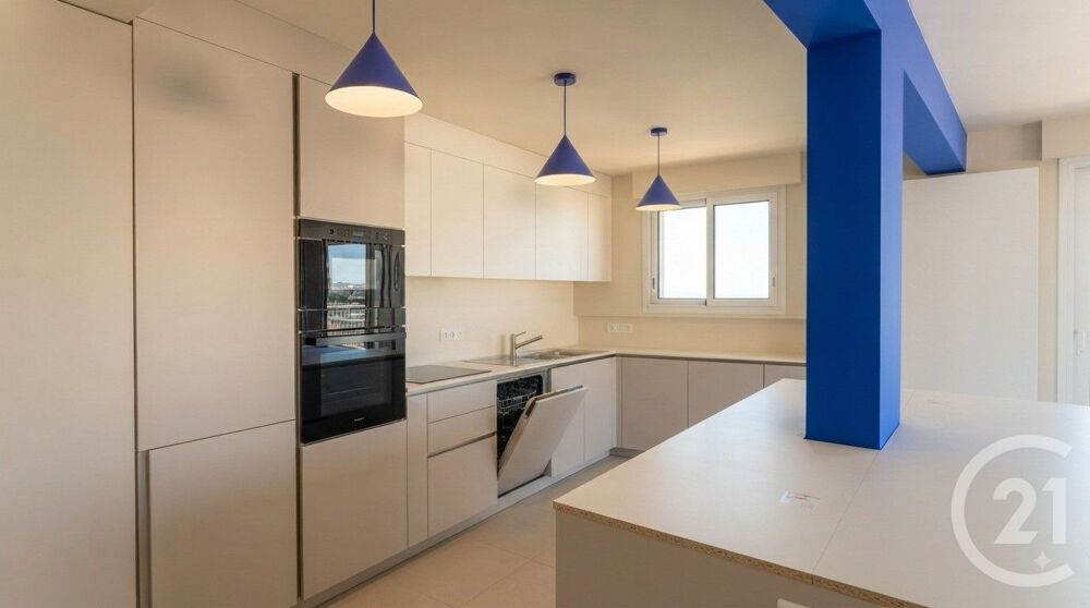 location Appartement - 3 pièce(s) - 78 m² Nice (06300)