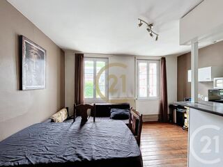  Appartement à louer 2 pièces 32 m²