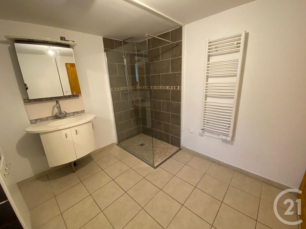 location Appartement - 3 pièce(s) - 82 m² Clamecy (58500)