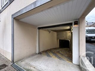  Parking / Garage � louer 10 m�